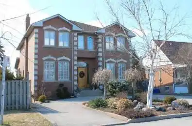 10 Benalto Road Toronto W04 Ontario M6A 2R8