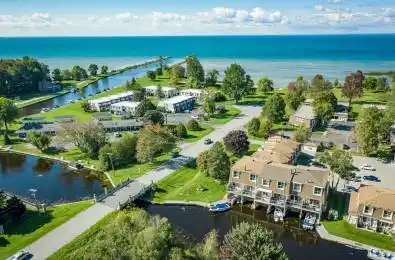 4 Paradise Boulevard Unit# 5 Ramara Ontario L0K 1B0
