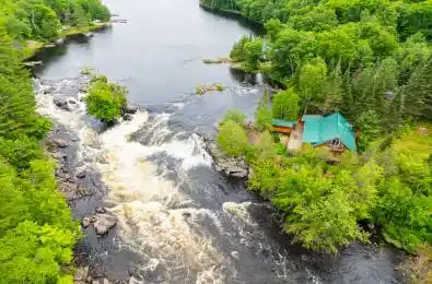 16 B MAGNET Road Magnetawan Ontario P0A 1P0