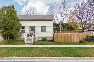 62 MAIN Street Bluewater Ontario N0M 2T0