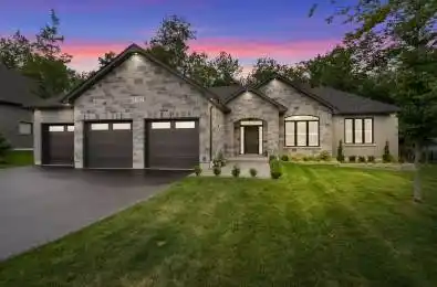10 Walter James Parkway Springwater Ontario L9X 2A6