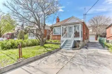 378 O'connor Drive Toronto E03 Ontario M4J 2V7