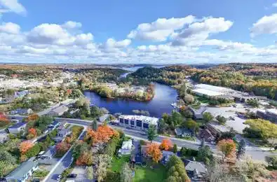 32 BRUNEL Road Unit# 204 Huntsville Ontario P1H 1P5
