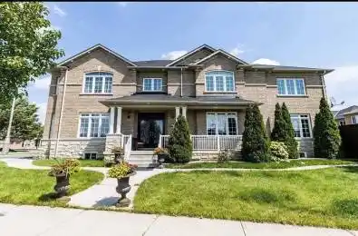 23 ALICE SPRINGS Crescent Brampton Ontario L6X 0R7