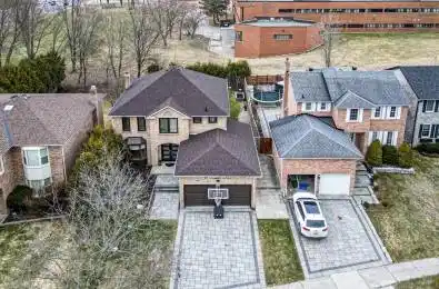 19 Timpson Drive Aurora Ontario L4G 5K7