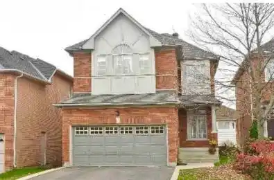25 Desert View Crescent Richmond Hill Ontario L4C 0K3