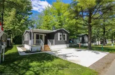 13 Southline #157 Avenue Huron-Kinloss Ontario N2Z 2X5