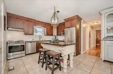 121 Erinbrook Drive Kitchener Ontario N2E 3C4