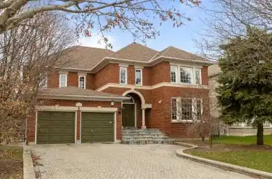 2221 Robinwood Court Mississauga Ontario L5M 5B8