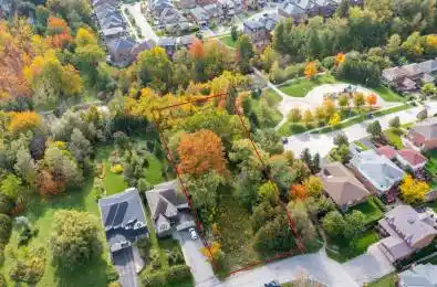 33 Sylvan Crescent Richmond Hill Ontario L4E 3A1