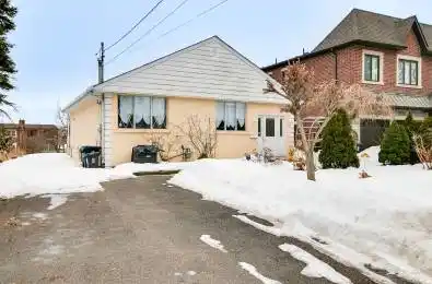 19 Kinkora Drive Toronto W04 Ontario M6L 1E6