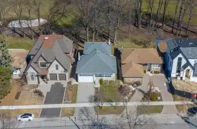 28 Braywin Drive Toronto W09 Ontario M9P 2P1