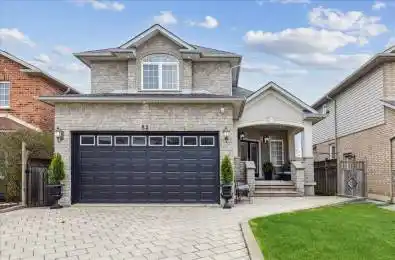 82 Dulgaren Street Hamilton Ontario L8W 3Y8
