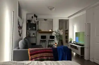 61 Cambridge Avenue Unit# Studio Toronto E03 Ontario M4K 2L2