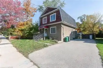 1842 BALSAM Avenue Mississauga Ontario L5J 1L2