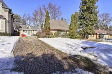 42 Chatfield Drive Toronto C13 Ontario M3B 1K5