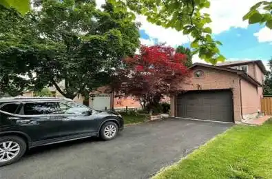 11 Leora Court Richmond Hill Ontario L4C 7N6