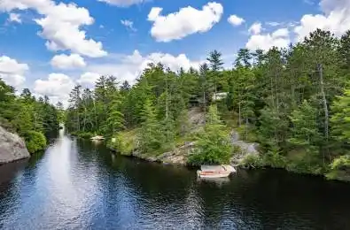 998 Gull Lake N/A Gravenhurst Ontario P1P 1V5