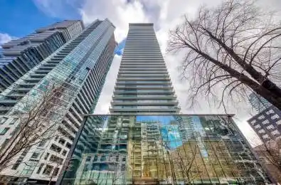33 Charles Street Unit# 2009 Toronto C08 Ontario M4Y 1R9