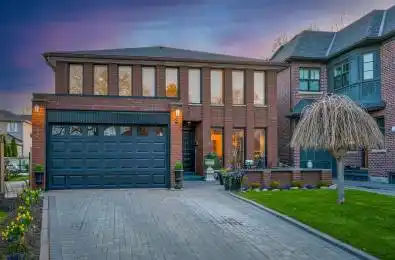 8 Ashall Boulevard Toronto E03 Ontario M4B 3C1