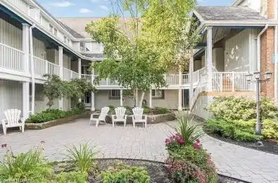 18 RAMBLINGS Way Unit# 95 Collingwood Ontario L9Y 5C6