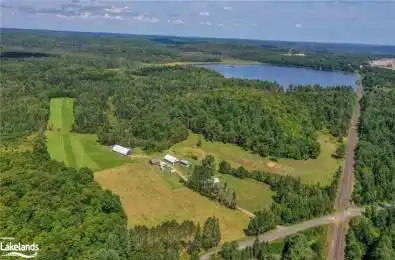 214 NORTH LANCELOT Road Huntsville Ontario P0B 1M0