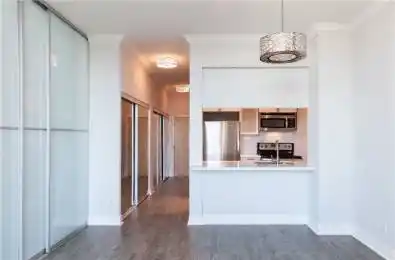 8 Scollard Street Unit# PH206 Toronto C02 Ontario M5R 1M2