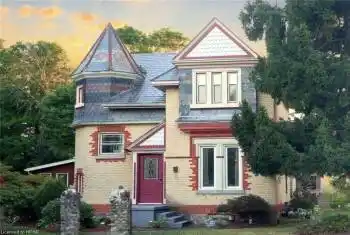 View of victorian home