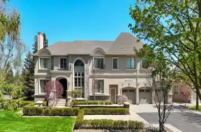 3 Curran Court King Ontario L7B 1B4