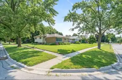 2 Raylawn Crescent Halton Hills Ontario L7G 4M5