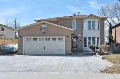 824 Crowells Street Oshawa Ontario L1K 1X3