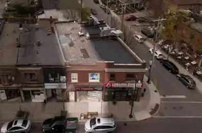 3052 Dundas Street Toronto W02 Ontario M6P 1Z7