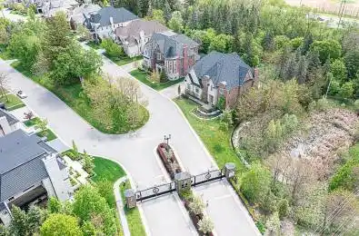 15 Davina Circle Aurora Ontario L4G 0M2