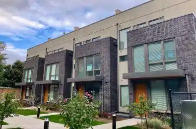 54 Curzon Street Unit# TH210 Toronto E01 Ontario M4M 0C2