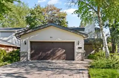 25 Bamboo Grove Toronto C13 Ontario M3B 2C6