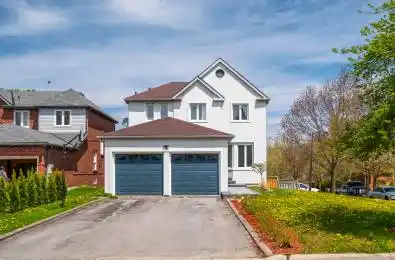 88 Bonny Meadows Drive Aurora Ontario L4G 6M9