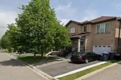 26 Roxton Crescent Brampton Ontario L7A 2E7
