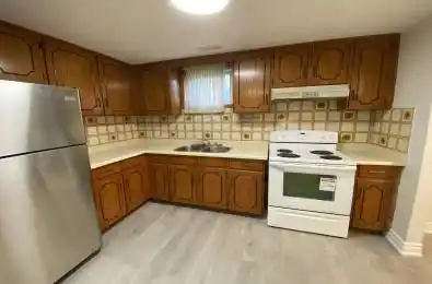 170 Gracefield Avenue Toronto W04 Ontario M6L 1L5