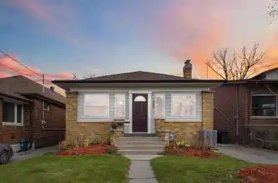 306 Strathmore Boulevard Toronto E03 Ontario M4J 1P8