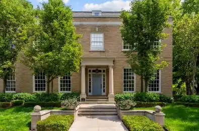 4 Douglas Drive Toronto C09 Ontario M4W 2B3