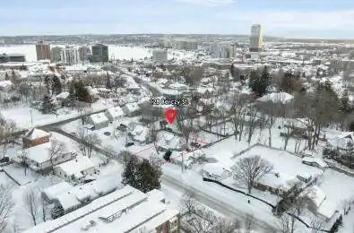 128 Berczy Street Barrie Ontario L4M 3R4