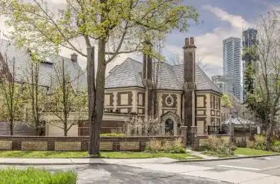 45 South Drive Toronto C09 Ontario M4W 1R3