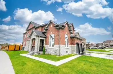 250 FERRAGINE Crescent Bradford West Gwillimbury Ontario L3Z 4J8