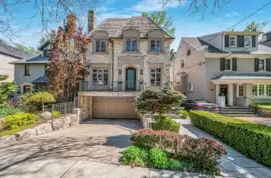 15 Delavan Avenue Toronto C03 Ontario M5P 1T2