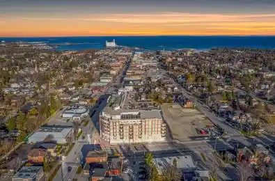 1 Hume Street Unit# PH617 Collingwood Ontario L9Y 0X3