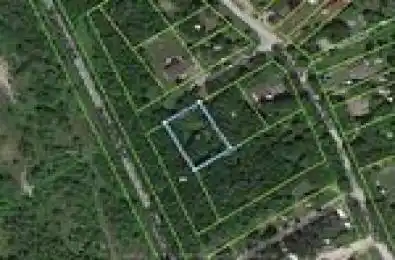 7 MOORE Avenue Tay Ontario L0K 2A0