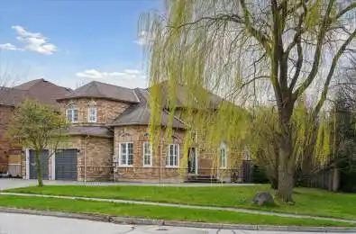 1 McKie Court Ajax Ontario L1T 3Z6