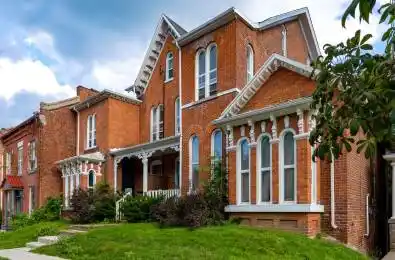 195-197 Walton Street Port Hope Ontario L1A 1N7