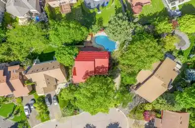 18 Trillium Court Brampton Ontario L6S 3L8