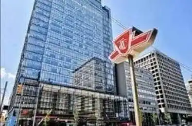 488 University Avenue Unit# 5403 Toronto C01 Ontario M5G 0C1